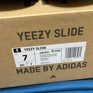 yeezy slides